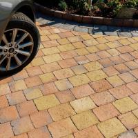 Block Paving 100